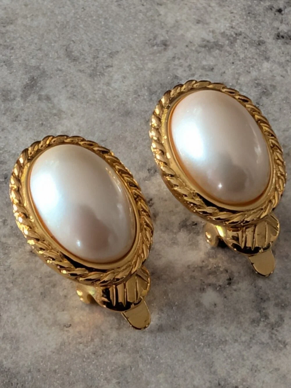 Vintage Trifari Gold-Tone White Pearlescent Oval Clip On Earrings